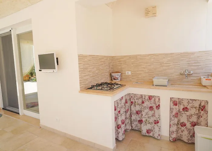 Trullo Lantane * سان ميكيلي سالنتينو