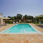 בית נופש Trullo Lantane *