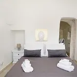 Trullo Lantane סן מיקלה סלנטינו
